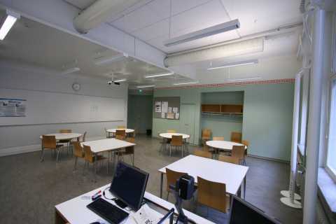 Picture of the front of the seminar room 106