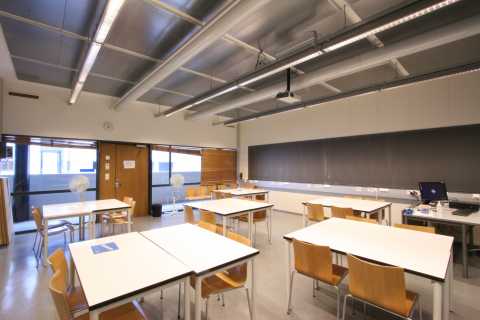 Picture of the front of the room B322