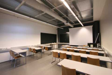 Picture of the front of the room C220