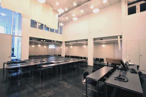 Picture of the front of the Festsal