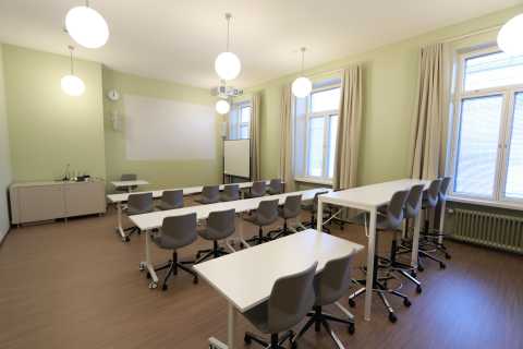 Kuva salin U3030 takaa