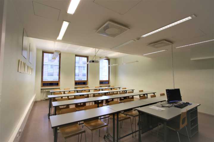 Kuva salin 11 edestä