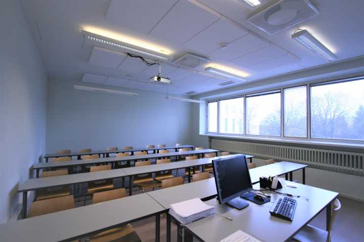 Kuva salin 5 edestä