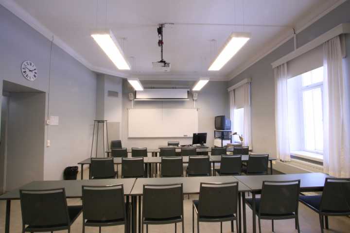 Kuva salin A132 takaa
