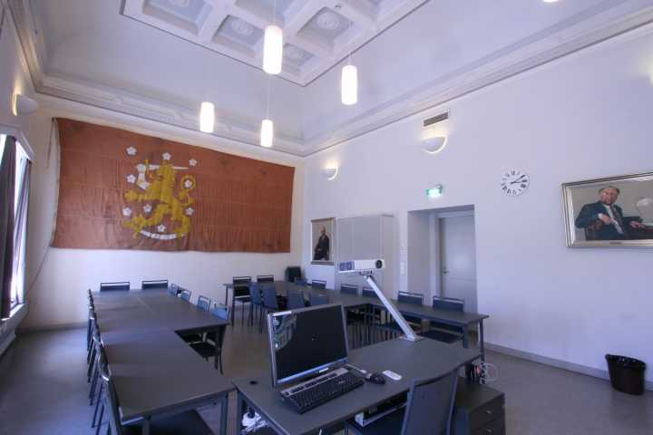 Picture of the front of the room A206