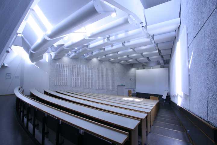 Picture of the back of the Raisio hall 