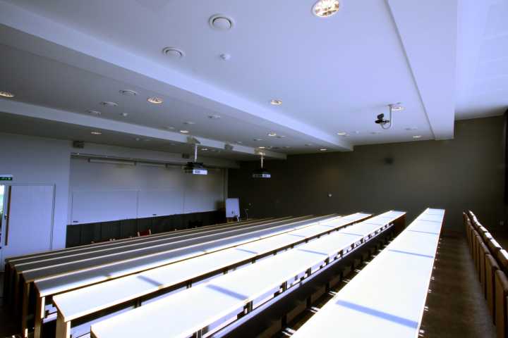 Picture of the back of the hall 108 (B3)