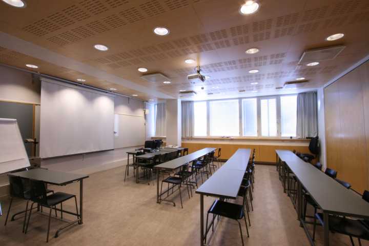 Picture of the back of the room 340