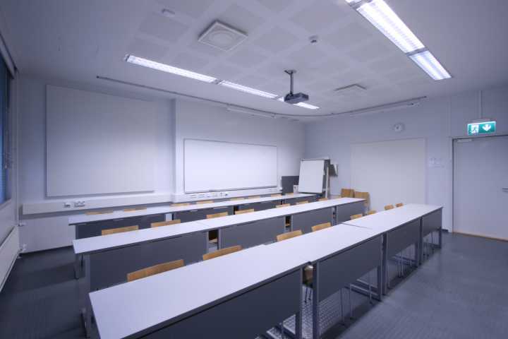 Picture of the back of the room A121