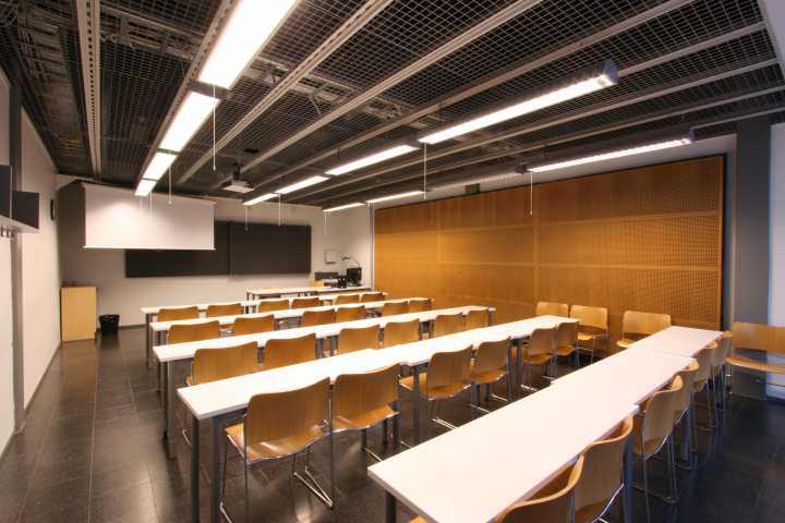 Picture of the back of the room D112