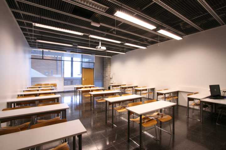 Picture of the front of the room E205