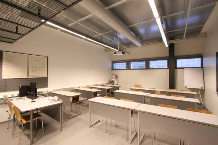 Picture of the back of the room CK108
