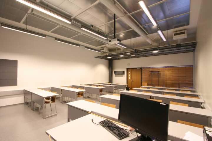 Picture of the front of the room B120