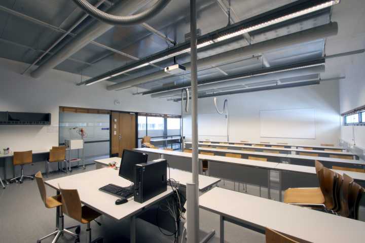 Picture of the back of the room B222