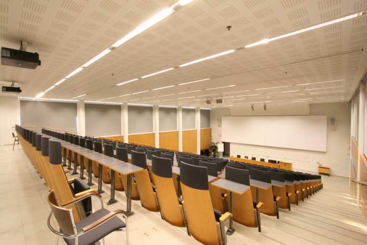 Picture of the back of the hall 1