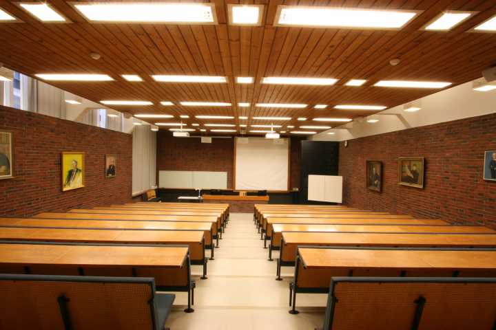 Economicum, lecture hall back