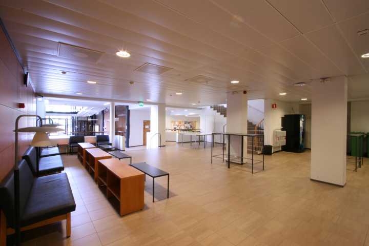 Picture of the front of the lobby