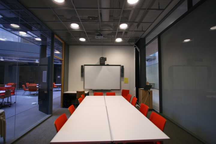 Kuva torin K229 takaa