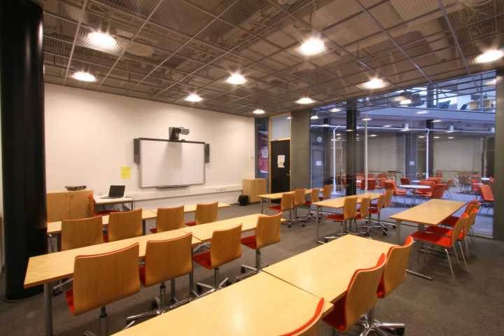 Picture of the back of the room K222C