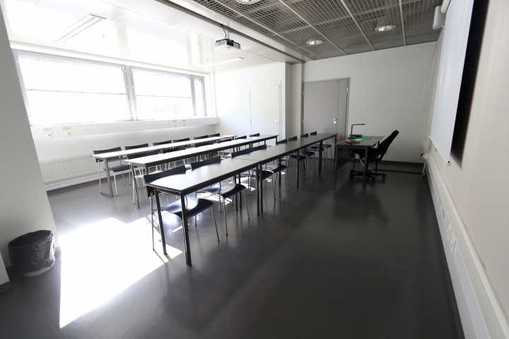 Picture of the front of the room A2087