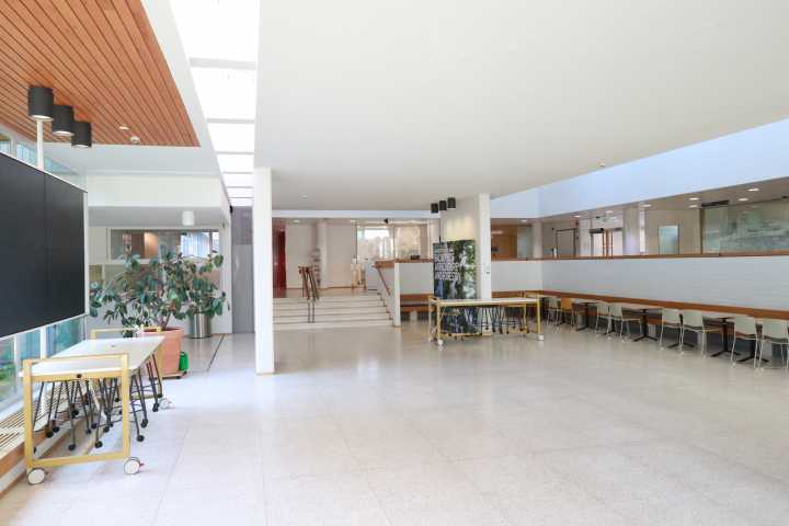 Building A lobby