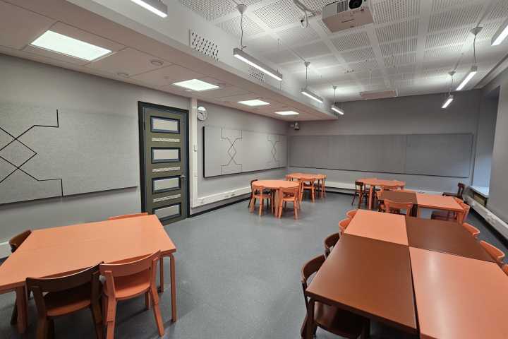 Picture of the front of the room 251