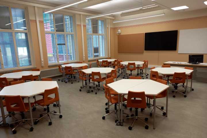 Picture of the back of the room KS 304