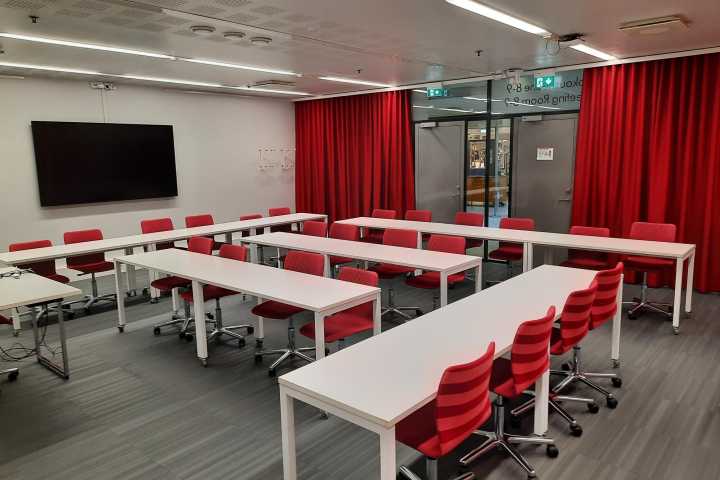 Picture from the front of the meeting room 8-9